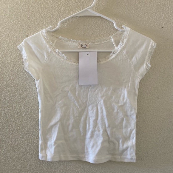 Brandy melville white Larissa lace top - Picture 5 of 5